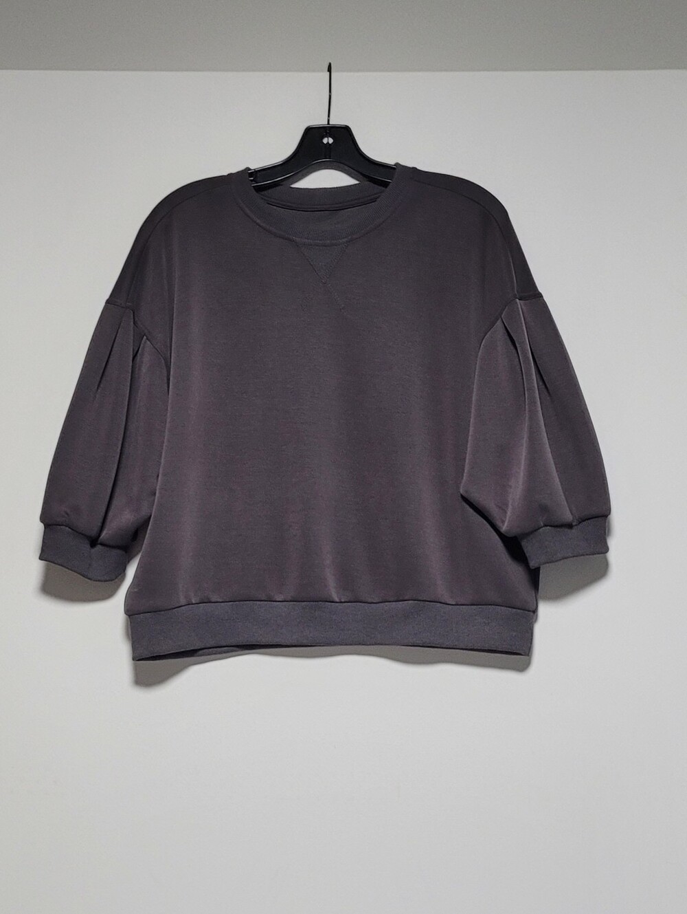 Umgee Grey Lightweight Luxeknit Cropped Puff Sleeve Sweatshirt Style Top